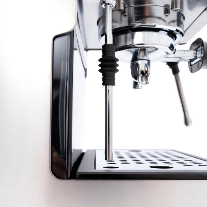 Gaggia Classic Pro E24 Espresso Machine, Semi-Automatic Espresso Maker with Commercial-Style Portafilter, Steam Wand and Stainless Steel Design thumbnail 11