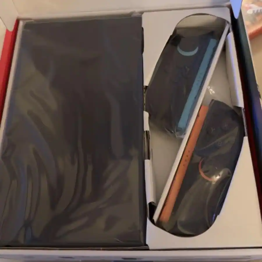 Review image 2 by Chris71