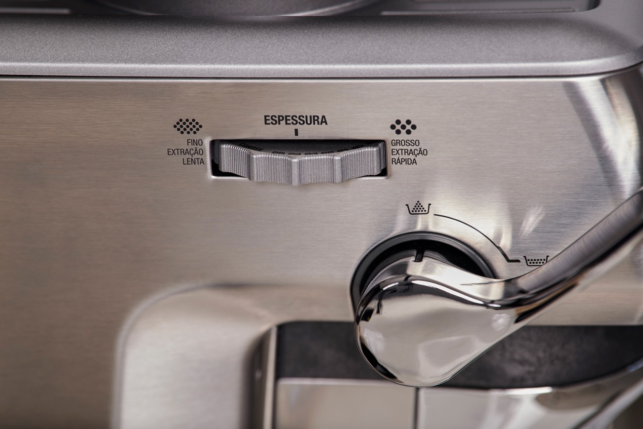 Breville the Barista Express Impress Espresso Machine thumbnail 8